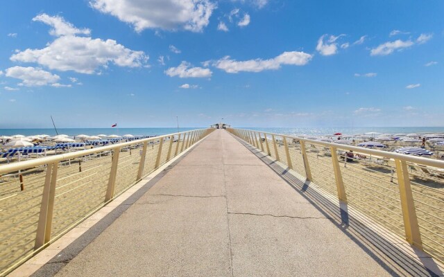 Beautiful Apartment in Viareggio With 3 Bedrooms and Wifi