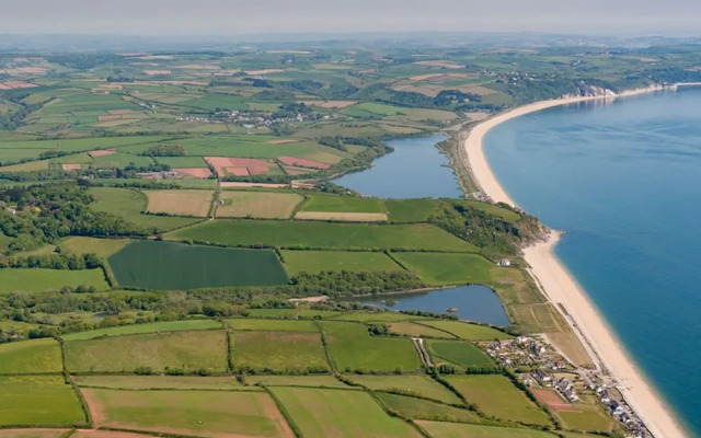 The Barn, 20 At The Beach