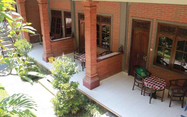 Citrus Tree Rooms - Arik