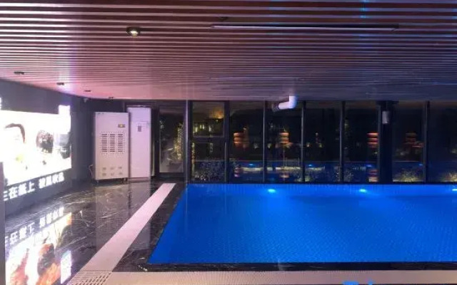 Ramada by Wyndham Wuhan Hankou Railway Station