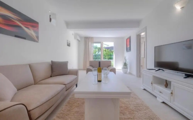 Amfora Family Apartments Rezevici
