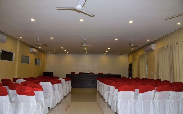 OYO 16381 Htl Shivani