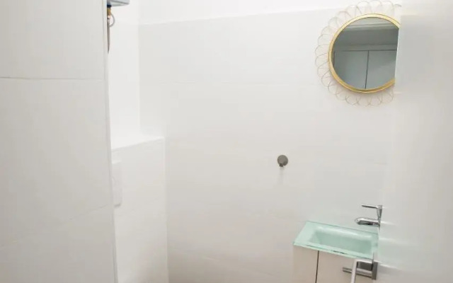 Apartment Little Violet - Balcony & Free Parking