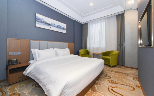 Rezen Brook Hotel (Shanghai Caolu Minlei Road Subway Station)