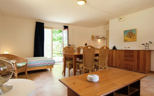 Appealing Apartment in Vezac With Swimming Pool