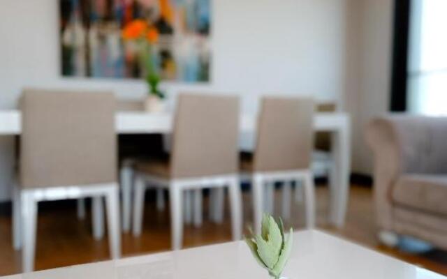 Luxury Fully Equipped 3BR 2BA Apartment by Siena Suites