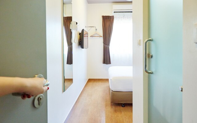 Easy Planet Phuket, Patong