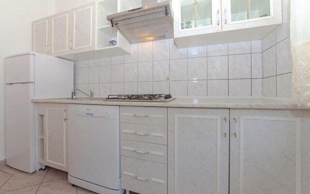 Nice Home in Povile With Wifi and 4 Bedrooms