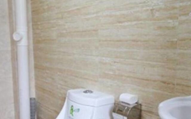 Super 8 Hotel Jinan Railway Station Square