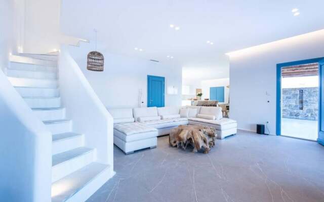 Villa Myko With Heated Pool in Ornos