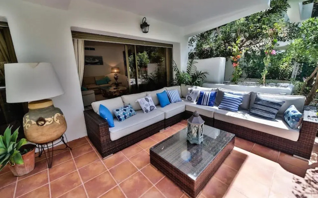 Luxury Apartment On The Golden Mile