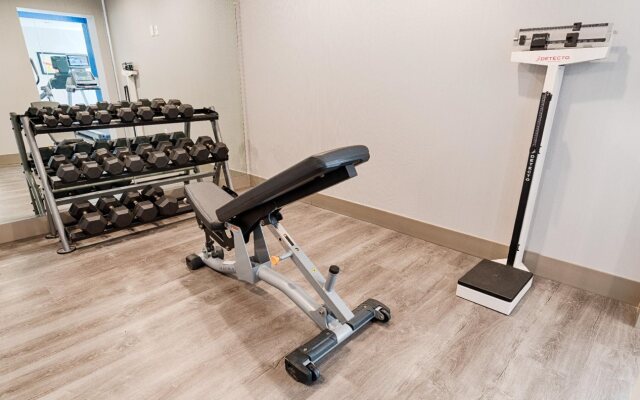 Holiday Inn Knoxville N - Merchant Drive by IHG