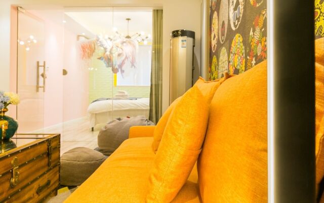 Henry's Apartment- Taikang Road