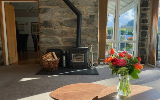 Tyn Y Fron Country House