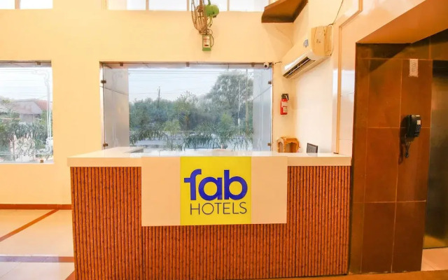 FabHotel Neena Palace