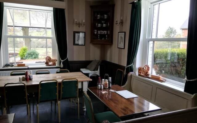 Lion Hotel