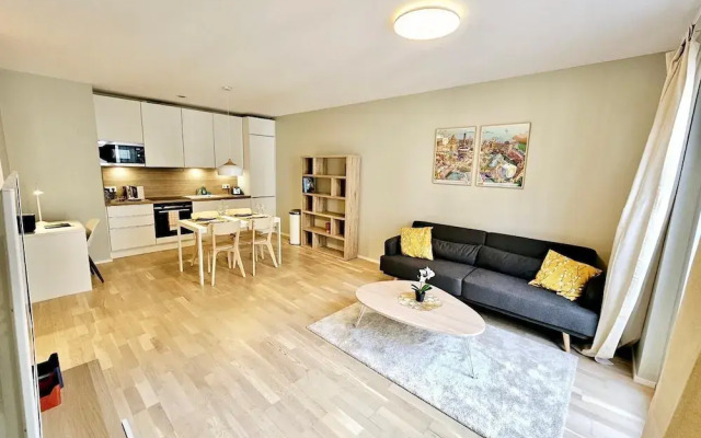 Cozy one bedroom with convenient parking