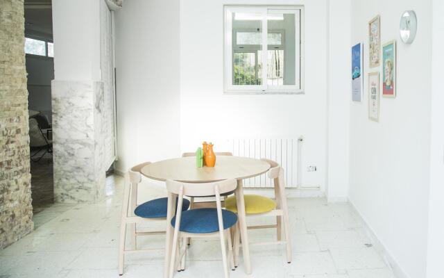LE CENTRE-VILLE: TRèS CHIC APT AVEC JARDIN @ MARSA