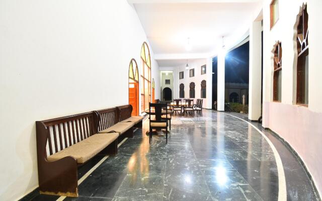 Sara Vilas by OYO Rooms