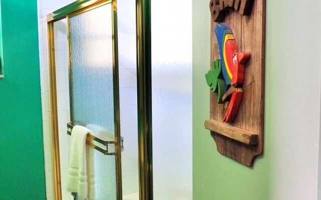 Casa Thorn Bed & Breakfast