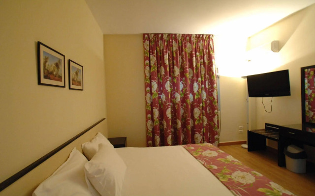 Rabiya Marine Hotel