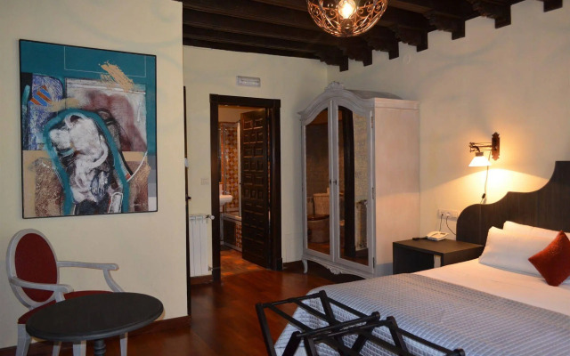 Palacio Mariana Pineda Hotel