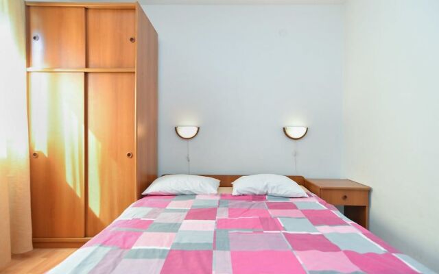 Apartment 794