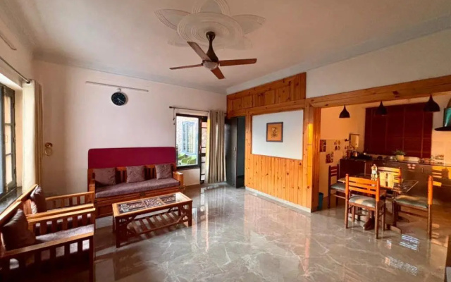 Goroomgo Sapphire Inn Bhimtal – Lobby – Nainital