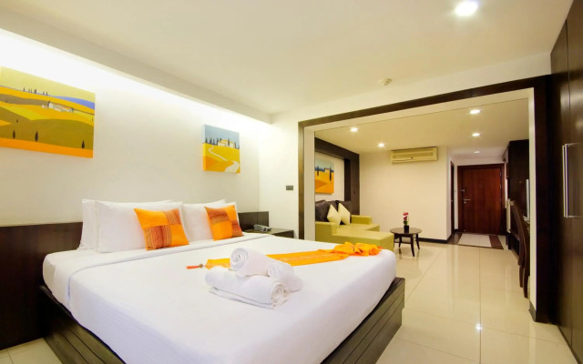 Baywalk Residence Pattaya By Thaiwat