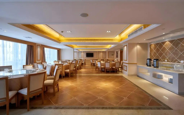 Vienna International Hotel (Hangzhou Xiaoshan Yaqian Subway Station)