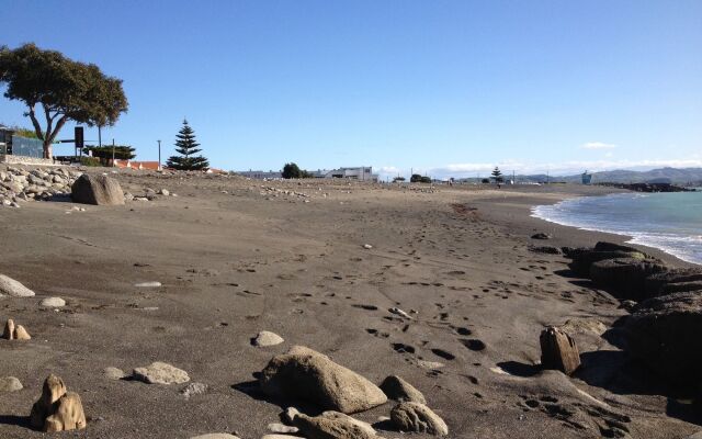 Harbour View Motel on Ahuriri Beach in Napier NZ with sea view suites