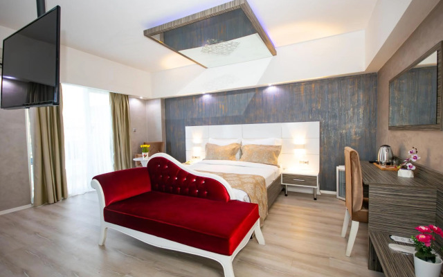 MOX Hotel