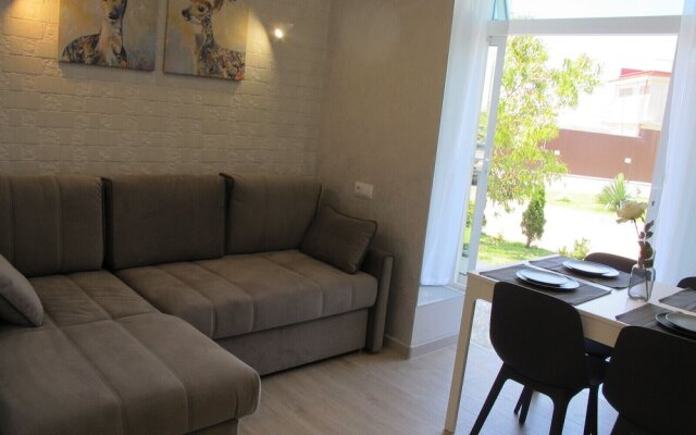 Apartment on Bulvar Nadezhd Apt 113