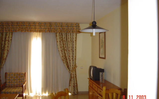 Playaolid Suites & Apartments