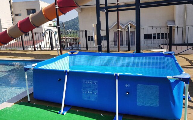 Gapyeong Elsa Spa Pension