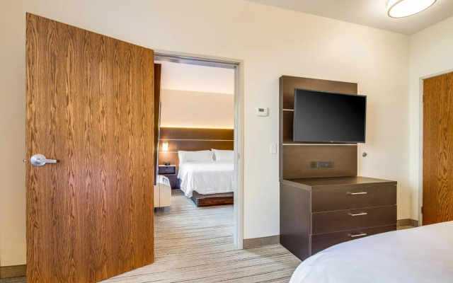 Holiday Inn Express Hotel & Suites Custer by IHG