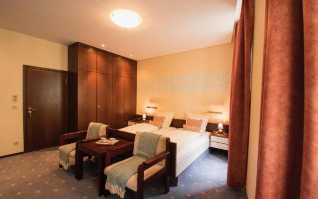 Vintage Hotel Twenty-eight
