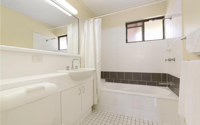 Mt Ommaney Hotel Apartments