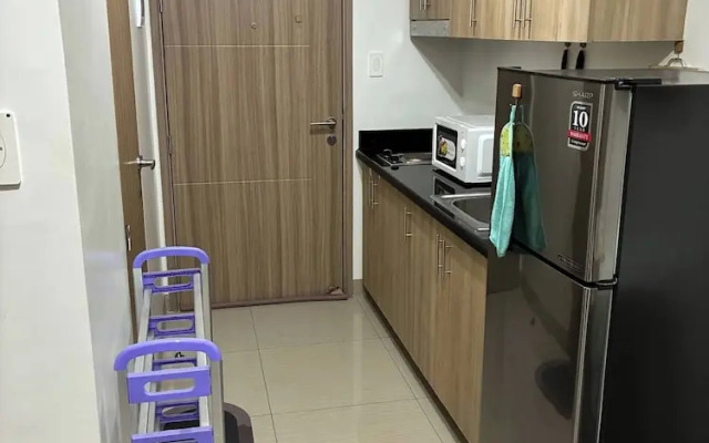 Peaceful Pasay Getaway - Private Studio With Pool