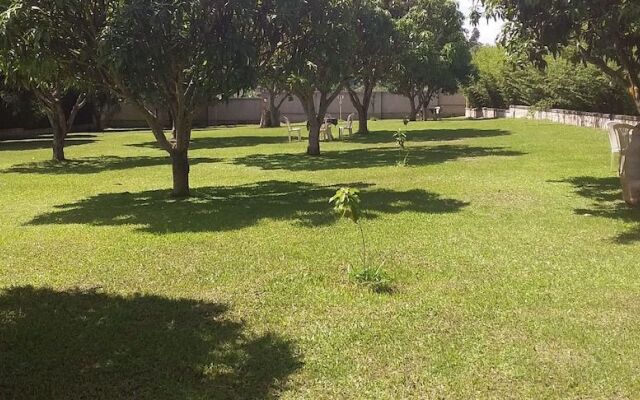 Mango Cottages & Recreation Center