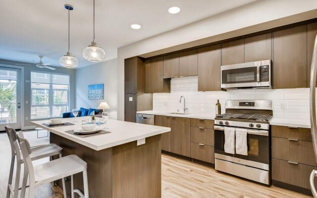 Pacific Beach Luxury Suites by Barsala