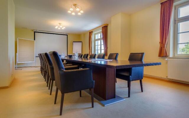 Seehotel Grossraeschen