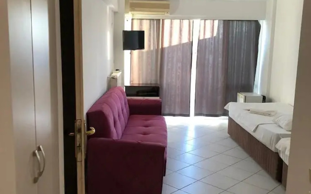 Yalim Hotel