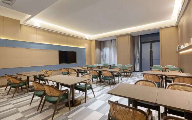 Days Hotel by Wyndham Beihai Haicheng