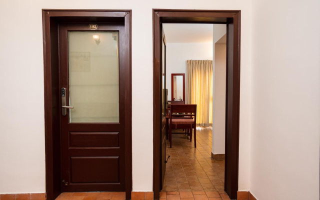 Solo Inn By Hawk Hospitality