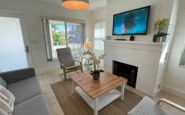 Cozy and Super Location 2 BR