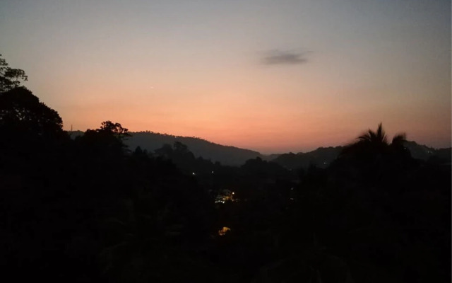 Thilini Tour INN