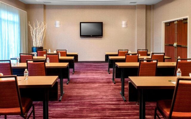 Courtyard Newark Elizabeth