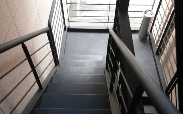 Yihua Hotel