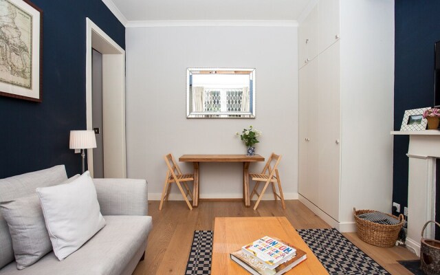1 Bedroom Garden Apartment Near Gloucester Road Station